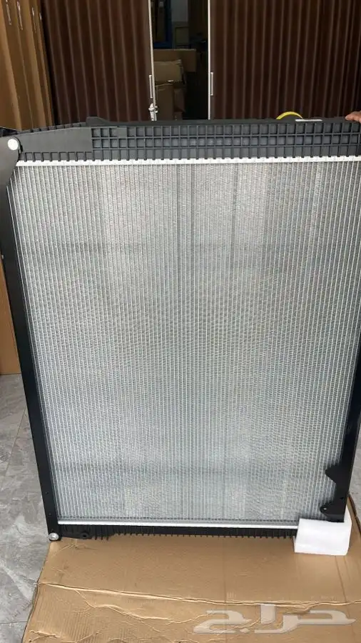 قطع غيار شاحنات ومعدات ثقيله 9