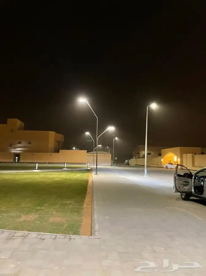 اعمده ديكوريه المنيوم حسب الشكل وحسب الامتار 10