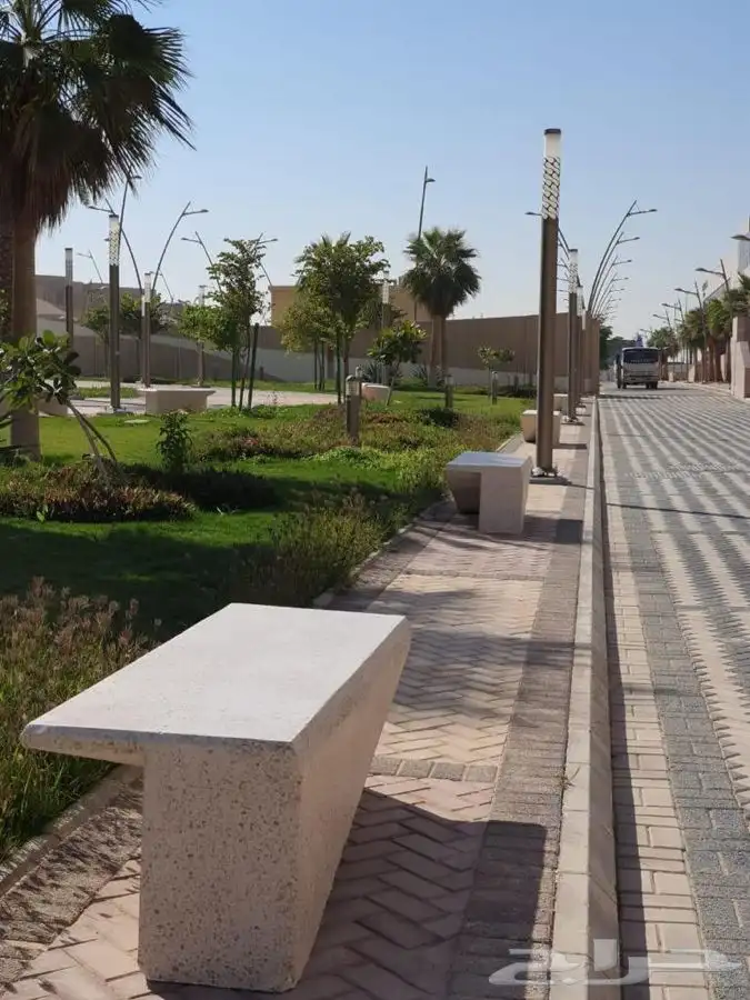 اعمده ديكوريه المنيوم حسب الشكل وحسب الامتار 83