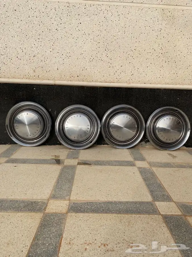 طيس وقطع سيارات كلاسيكية 4