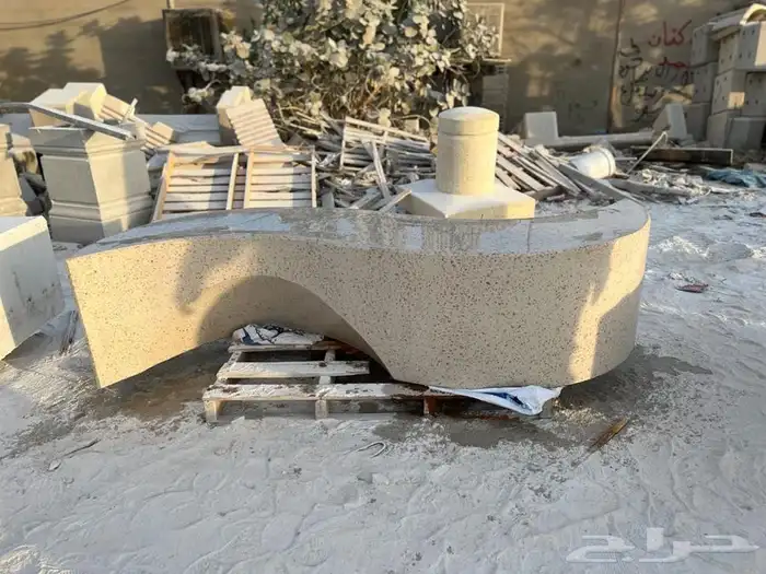 اعمده ديكوريه المنيوم حسب الشكل وحسب الامتار 73