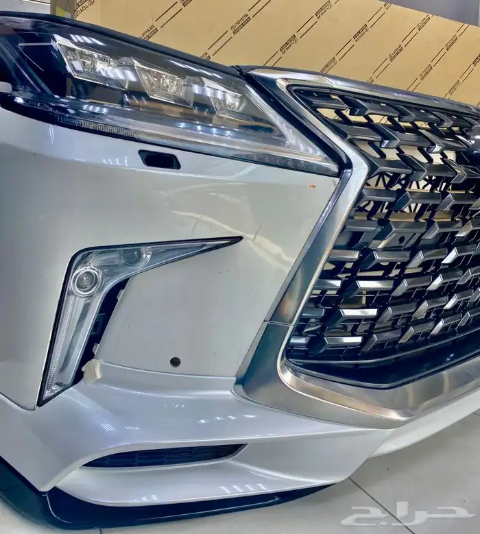 واجهة لكزس 570 LX من 2016 الى 2021 2