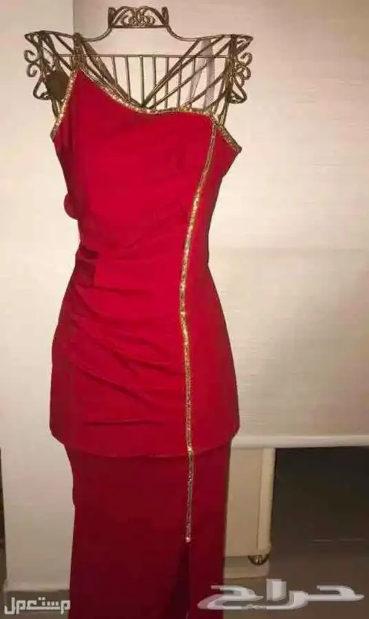 فستان احمر في جدة بسعر 200 0