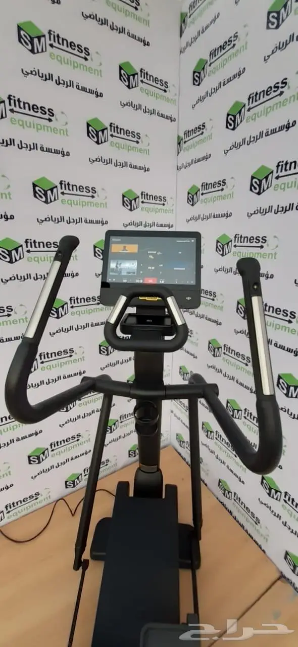 ( تم البيع ) Technogym Synchro Excite Live 16 P9000 1