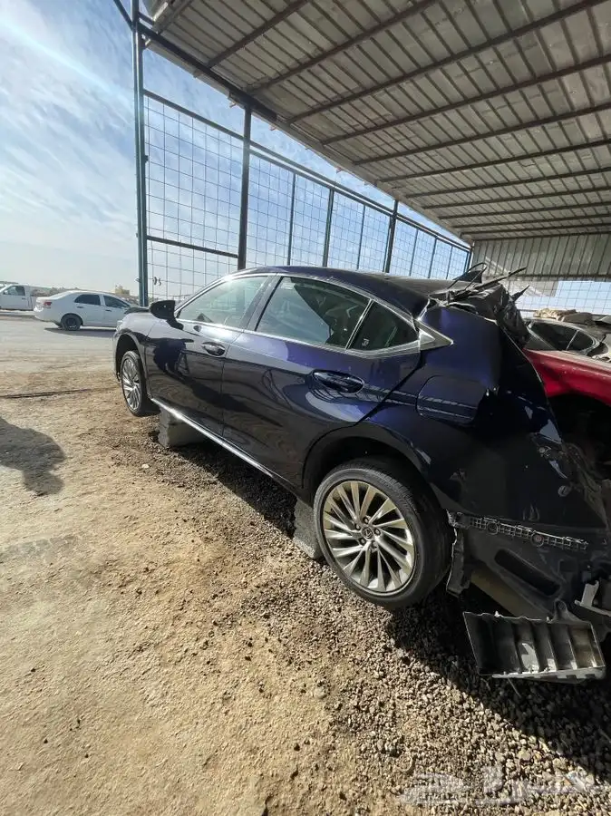 قطع غيار لكزس اي اس -2020ES-350 3