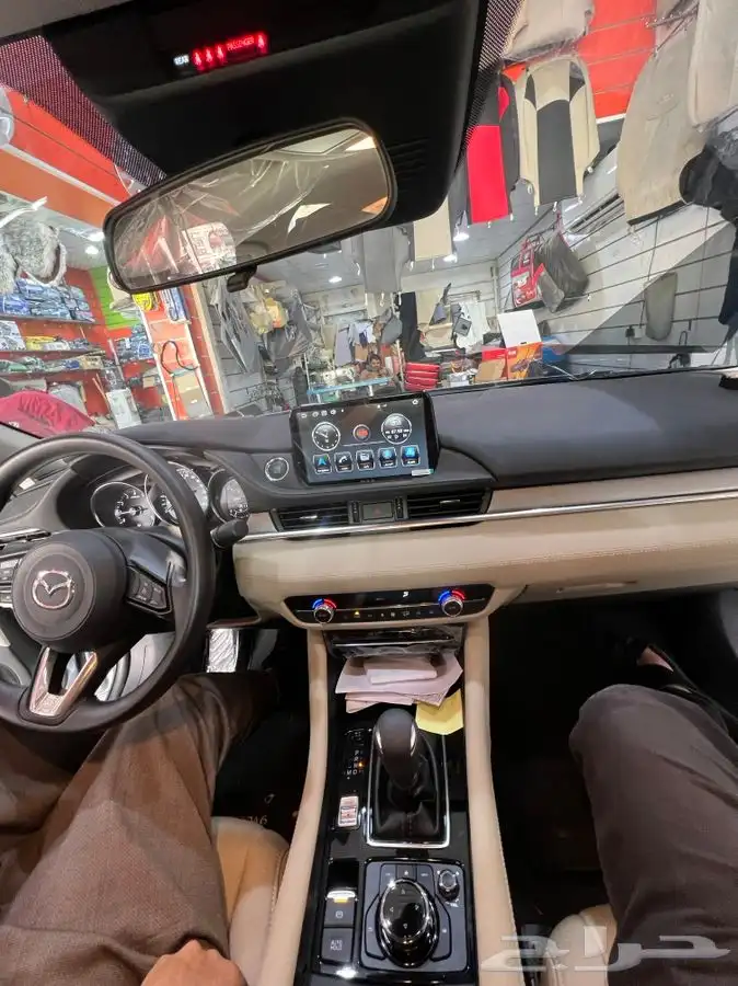 شاشه مزدا 6. 2020 2