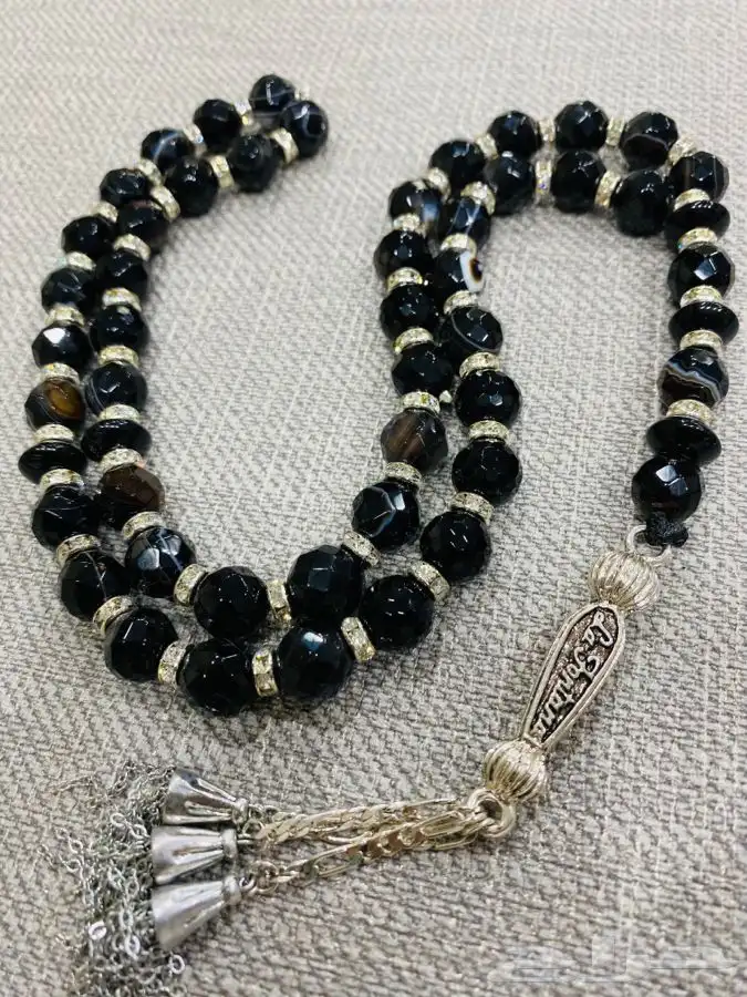 سبحه فاخرة كريستال أسود بشراب طربزونة وفواصل زركون 3