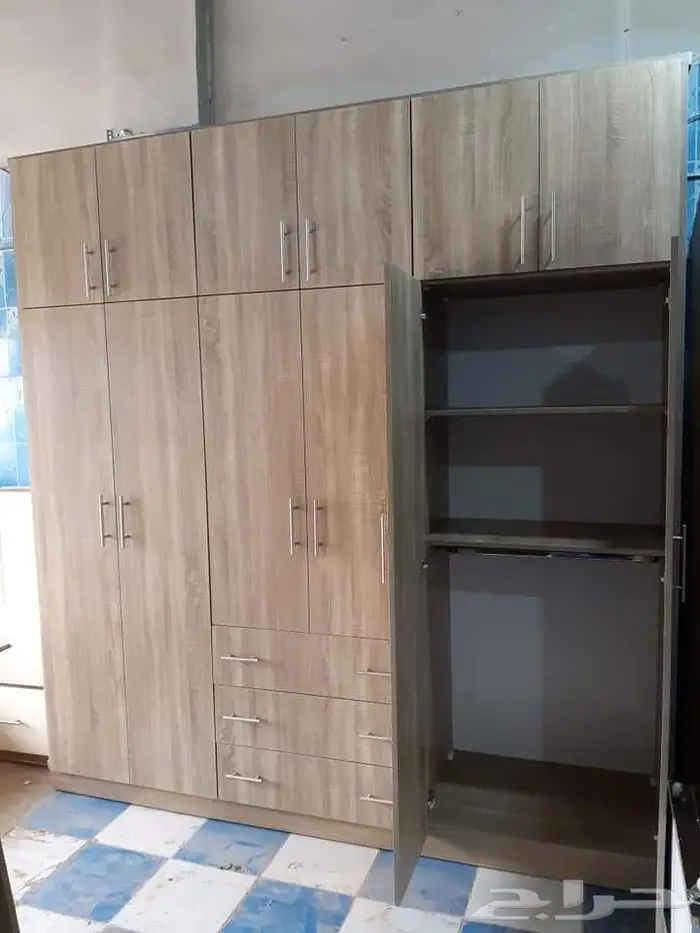 عمل جميع الديكورات الخشبيه 24