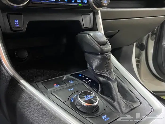 تويوتا راف فور 2500 ( 2021 )شبيه الزيرو مباع 38