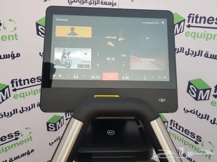 ( تم البيع ) Technogym Synchro Excite Live 16 P9000 2