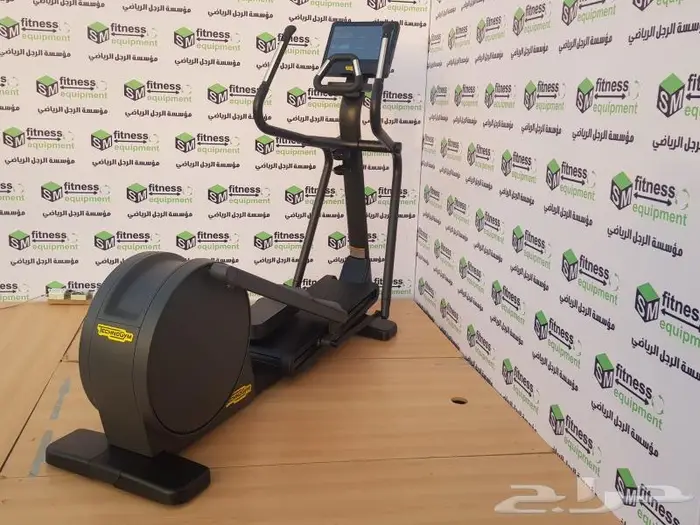 ( تم البيع ) Technogym Synchro Excite Live 16 P9000 7