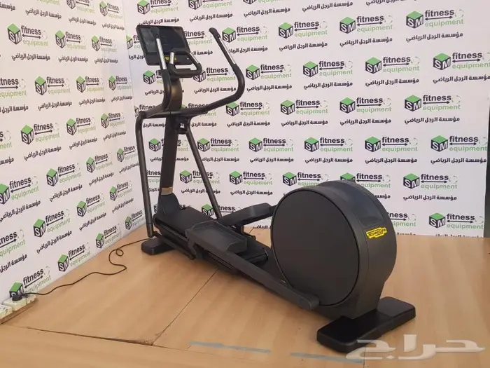 ( تم البيع ) Technogym Synchro Excite Live 16 P9000 8
