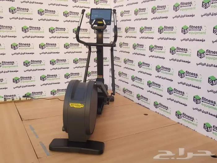 ( تم البيع ) Technogym Synchro Excite Live 16 P9000 10