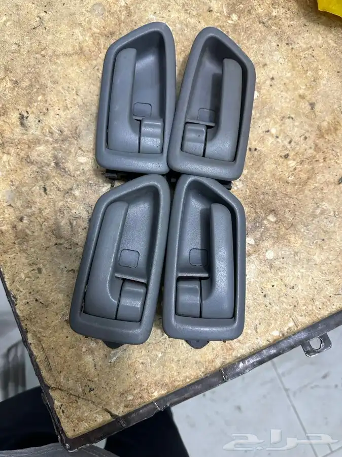 ايادي بيبان كامري 2002 1