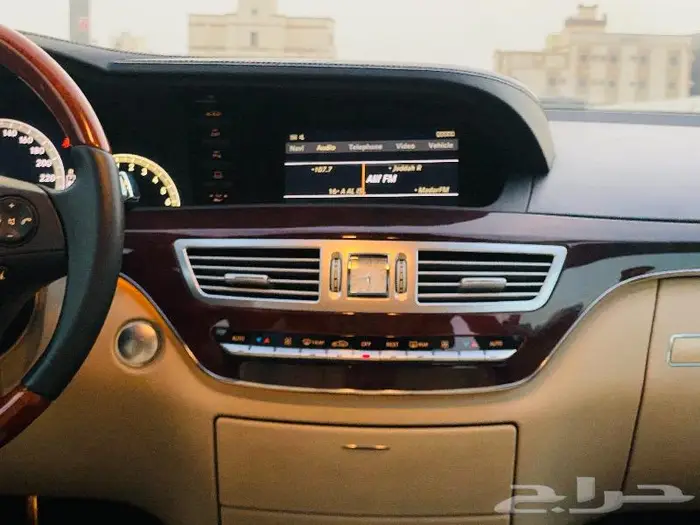 مرسيدس مخزن مباع 42