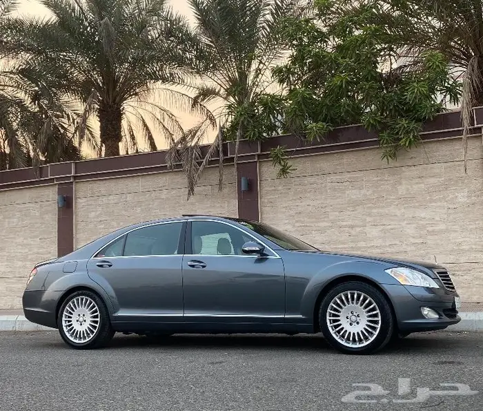 مرسيدس مخزن مباع 2