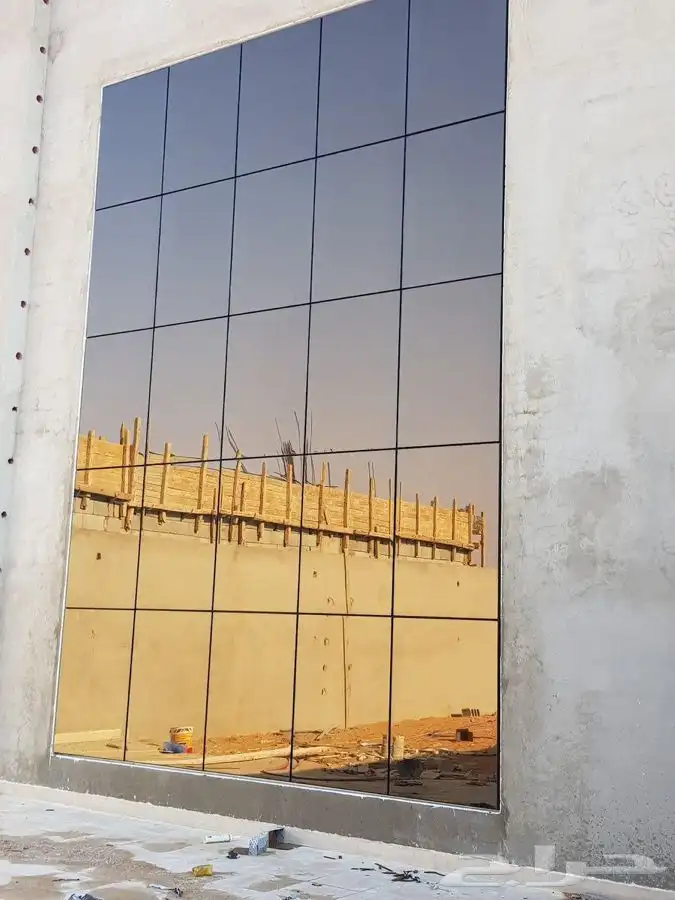 شبابيك المنيوم و سكريت و مطابخ واعمال حدادة 0