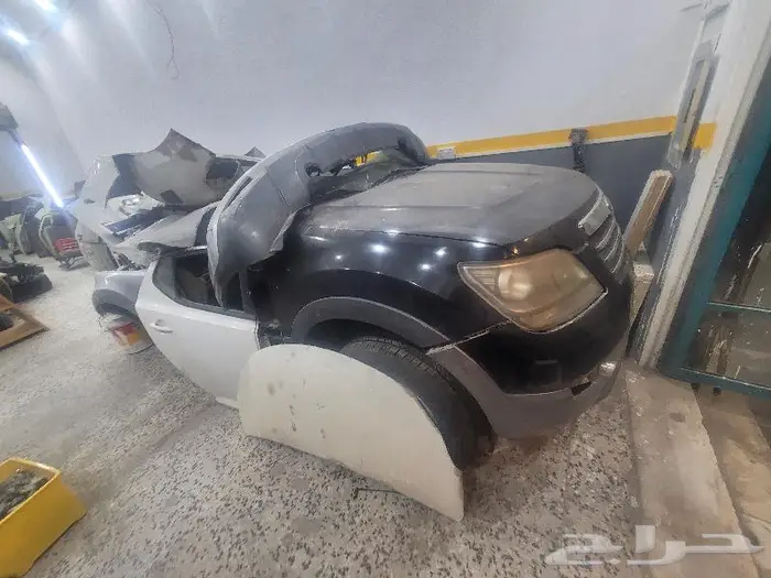 للبيع قطع غيار سيارات متنوع 26