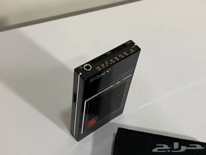 راديو سوني s11w الصغير والنادر (مخزن) 1983 3