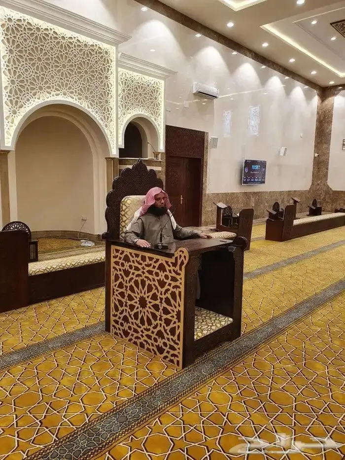 تكاية مساندظهر مساجد دواليب وحوامل مصاحف ديكورات مساجد 33