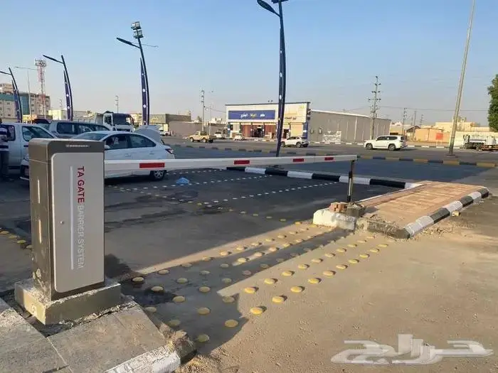 بوابة مواقف دخول وخروج سيارات بوابات ايطالي صيني 5