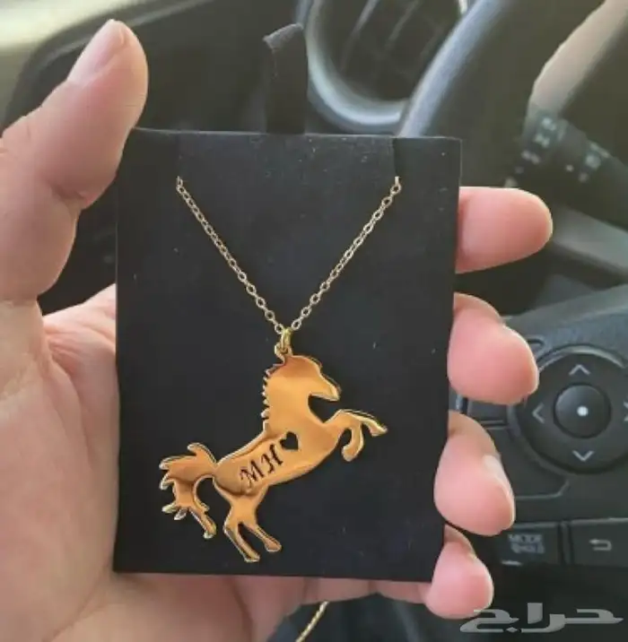 تعليقات سياره بالاسم زين سيارتك وسارة من تحب   2