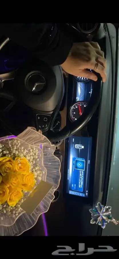 للبيع شاشة مرسيدس بنز E300 0