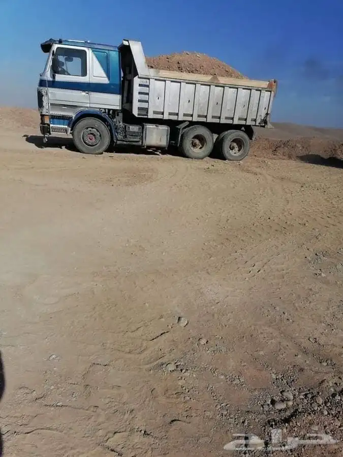 قلابات شيولات بوكلينات للايجار بالرد بمكه 0