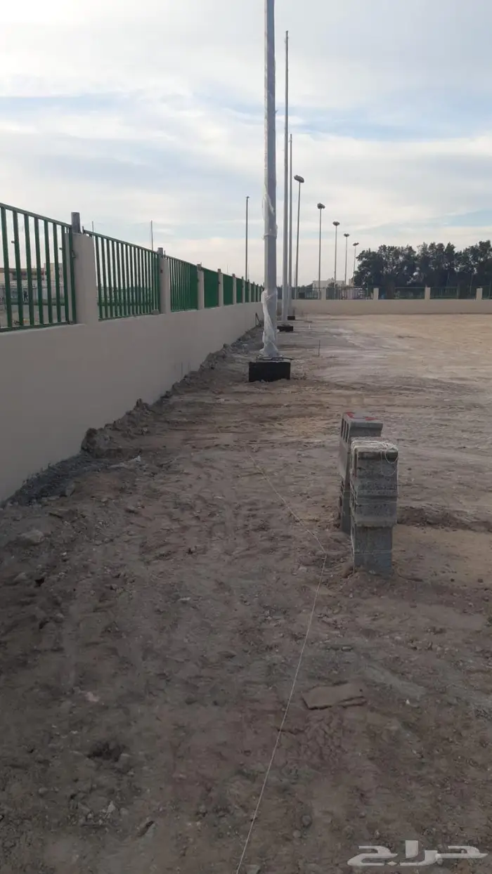 انارة ملاعب وتركيب اعمدة انارة 1