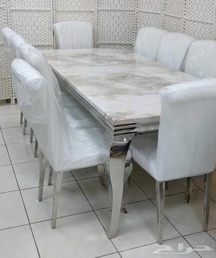 طاولات طعام رخام و ستيل ذهبي فضي اشكال مختلفة 1