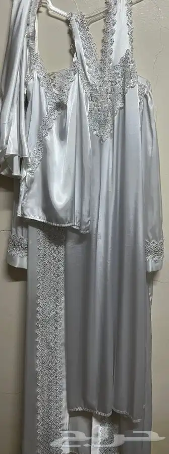 طقم حرير جديد اربع قطع عراسي بي 550 1
