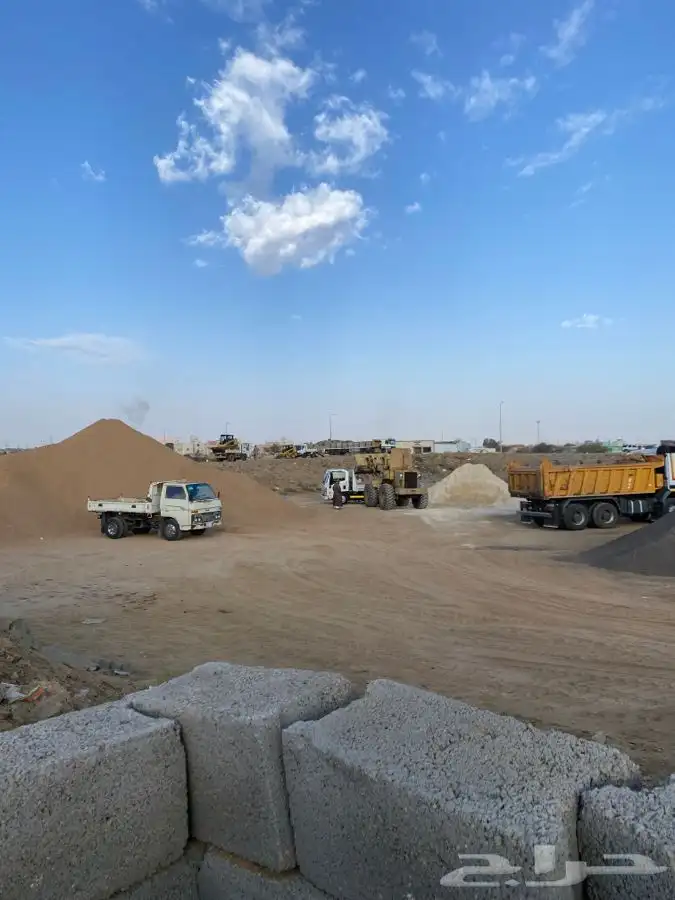 بطحاء طريق لزمةاحد رفيدة وبطحا الدواسر وفي خدمة مخطط الروان 0