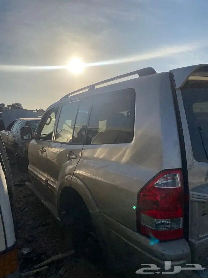 قطع غيار تشليح متسوبيشي باجيرو 2005 14