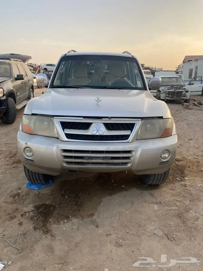 قطع غيار تشليح متسوبيشي باجيرو 2005 1