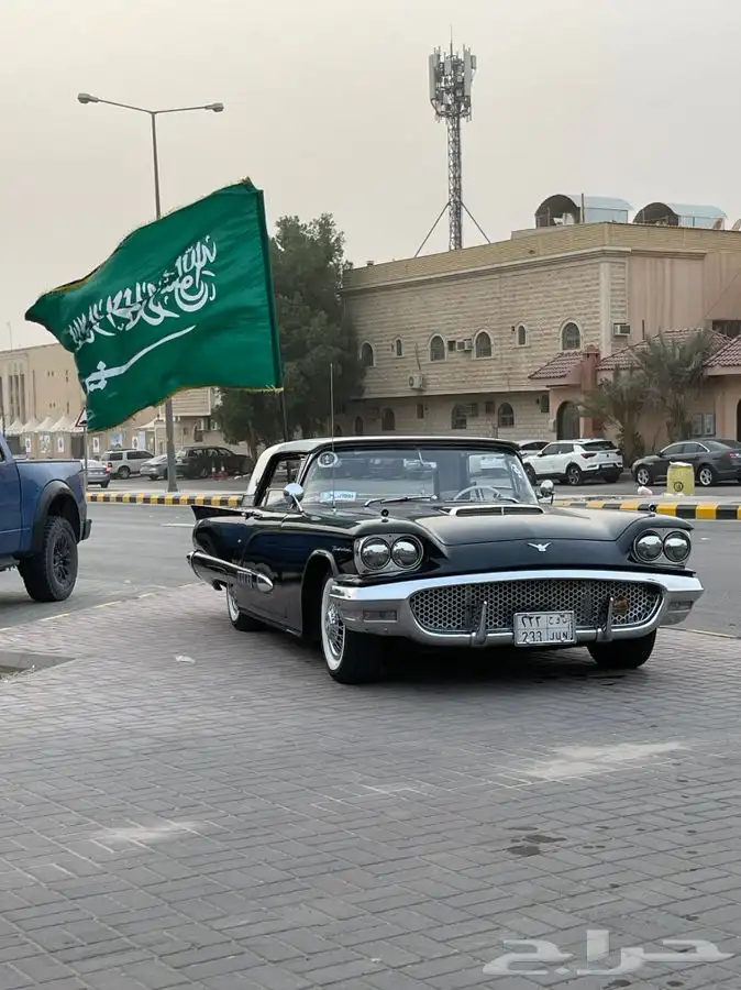 سيارات كلاسيك للأجار نادره وتعمل بشكل ممتاز لتصوير والعرض 31