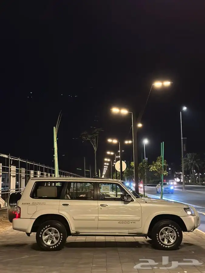 ( مباع ) سوبر سفاري 2004 فل كامل 7