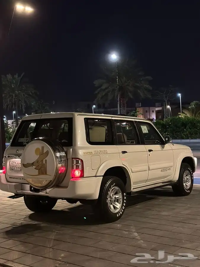 ( مباع ) سوبر سفاري 2004 فل كامل 2