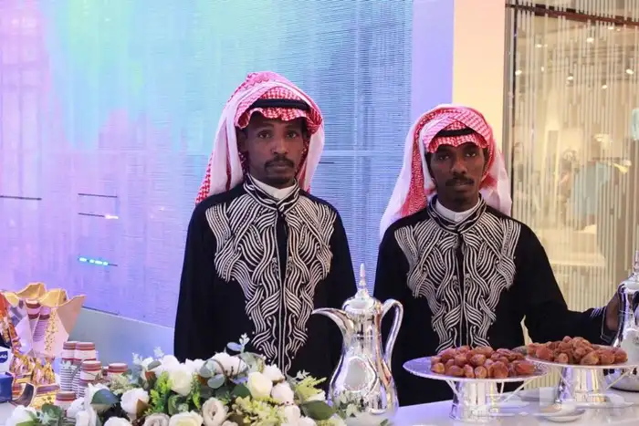 قهوجيه وقهوجي تبوك الورد 1