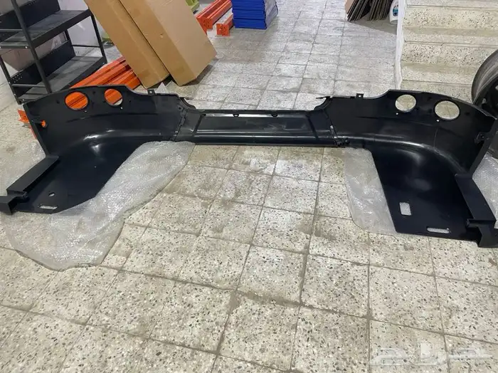 قطع غيار شاحنات ومكائن زراعية سكانيا وفولفو 3