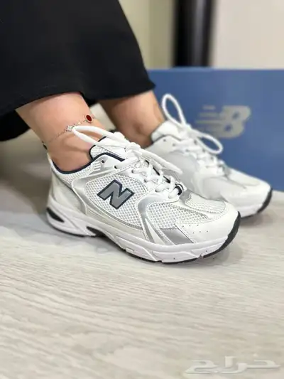 شوز 4