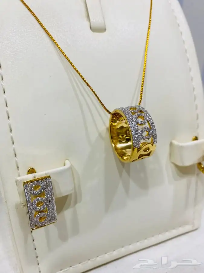 طقم فضه ناعم عيار 925 مطلي ذهب بفصوص زركون 8