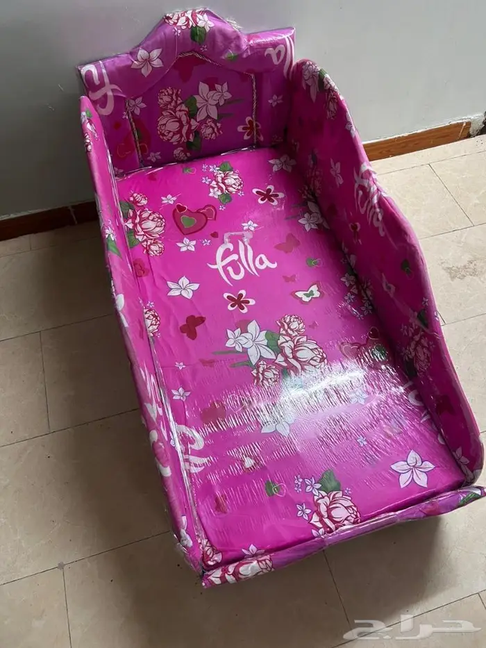 سريرطفل ومرتبه نظيفه جدآ 0