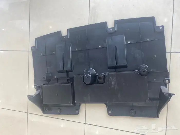 بطانة مكينه لكزس is موديل 2014-2016 ابو عازل 3