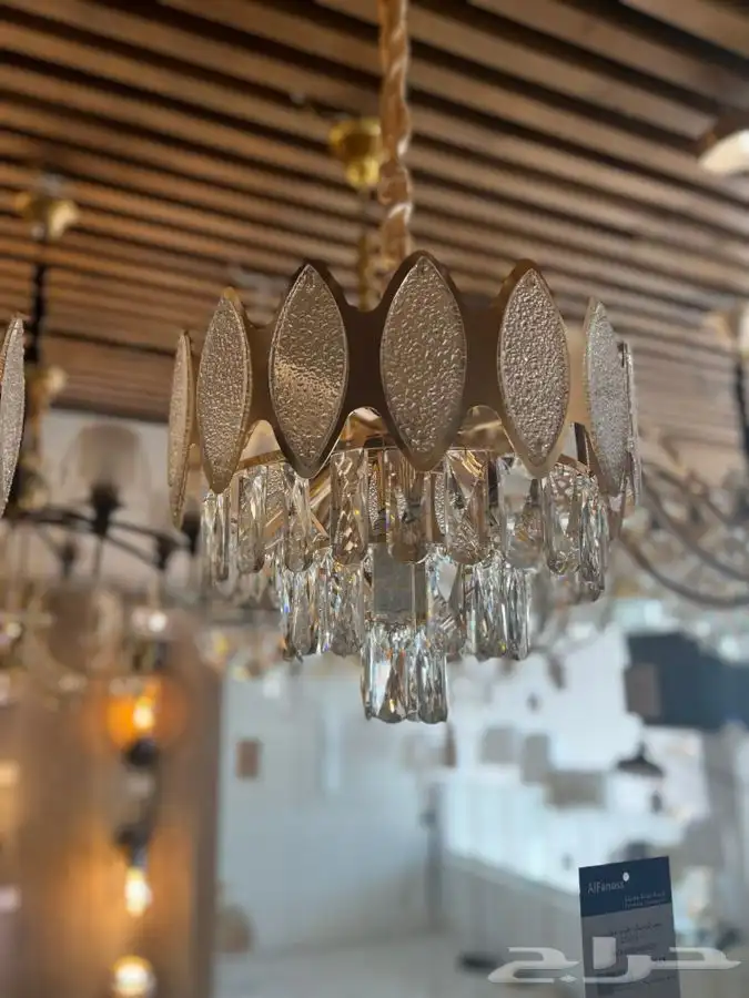 نجف ثريات 24