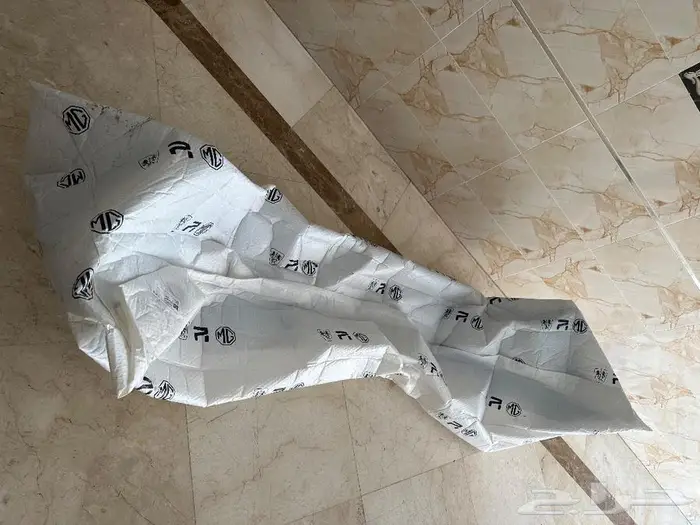 للبيع لاعلى سعر جلدة صدام امامي MG5 اصلي جديد 1