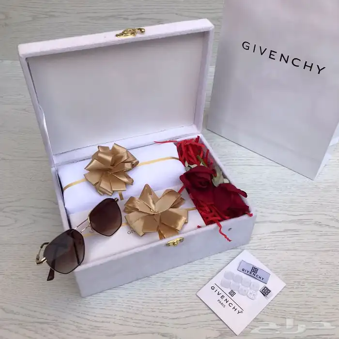 هدايا رجاليه .ملابس رجاليه مع شوزات 6