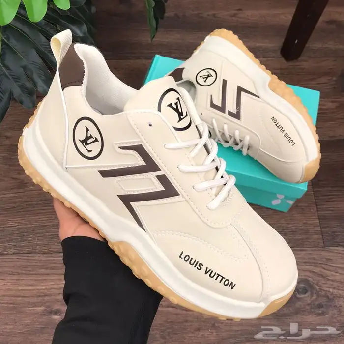 هدايا رجاليه .ملابس رجاليه مع شوزات 81