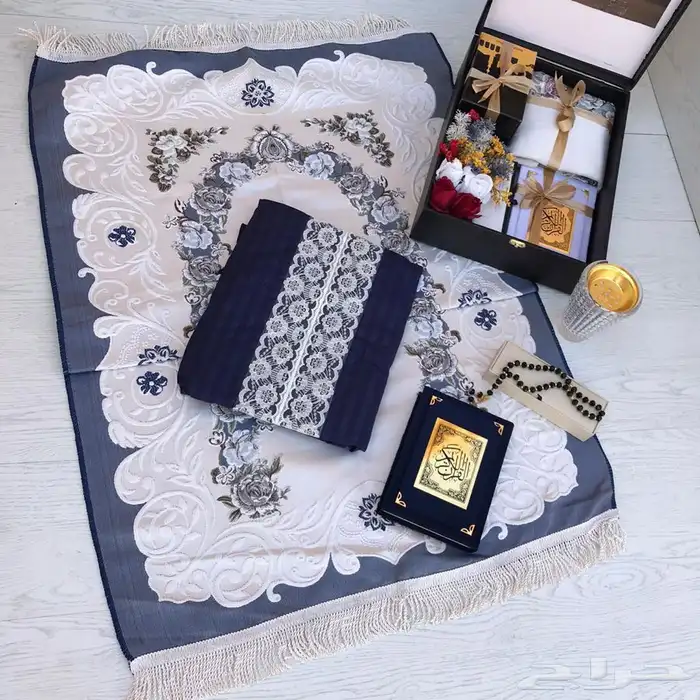 هدايا رجاليه .ملابس رجاليه مع شوزات 18