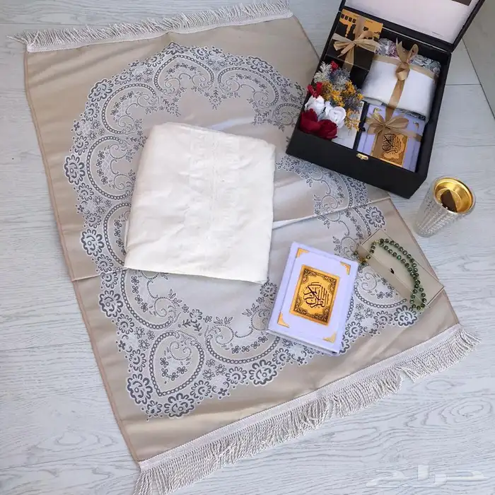 هدايا رجاليه .ملابس رجاليه مع شوزات 19