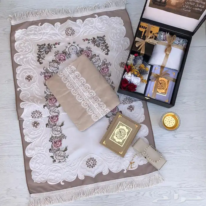 هدايا رجاليه .ملابس رجاليه مع شوزات 24